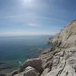 Nyaraló Un Salto Nel Blu